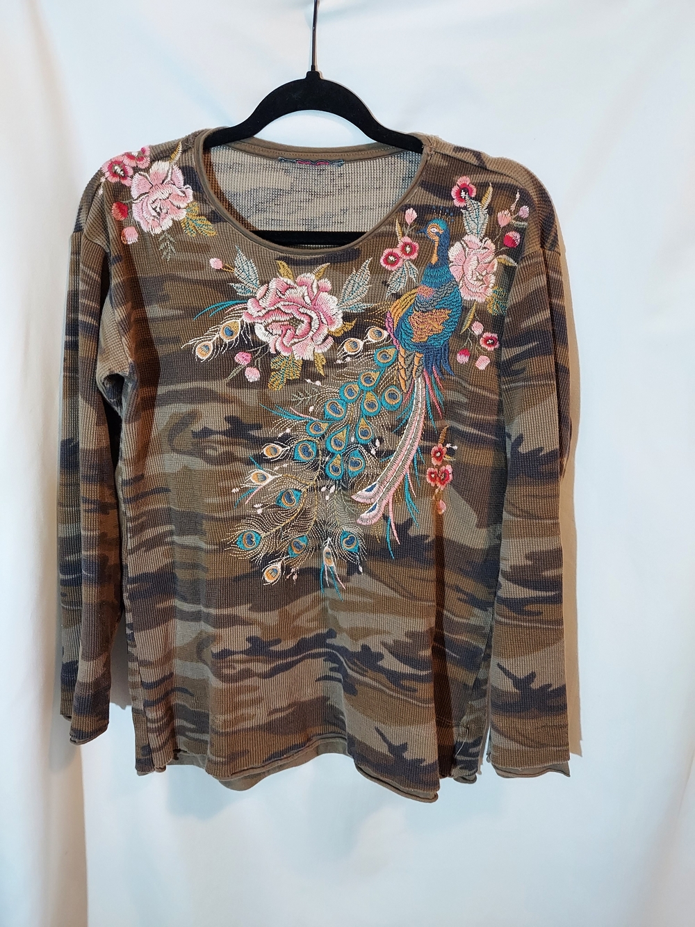 Johnny Was Embroidered Peacock Camo Thermal Waffle Knit Top Size M